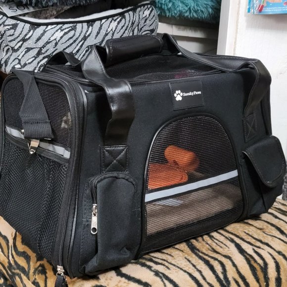 Pet Carrier Dog or Cat Black w/Extras 18"L x 11"W x 12"H   Bran New! - Picture 3 of 6